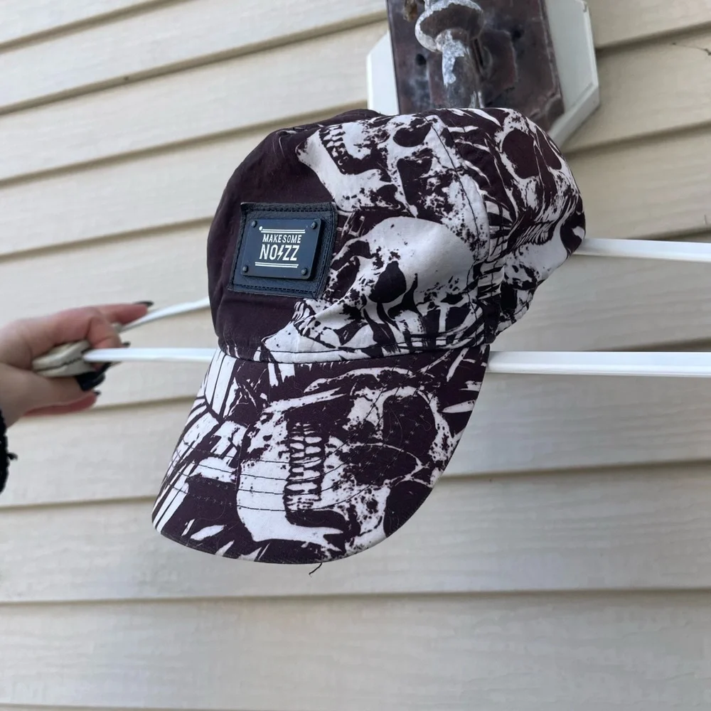 Skull cap - Picture 2 of 4